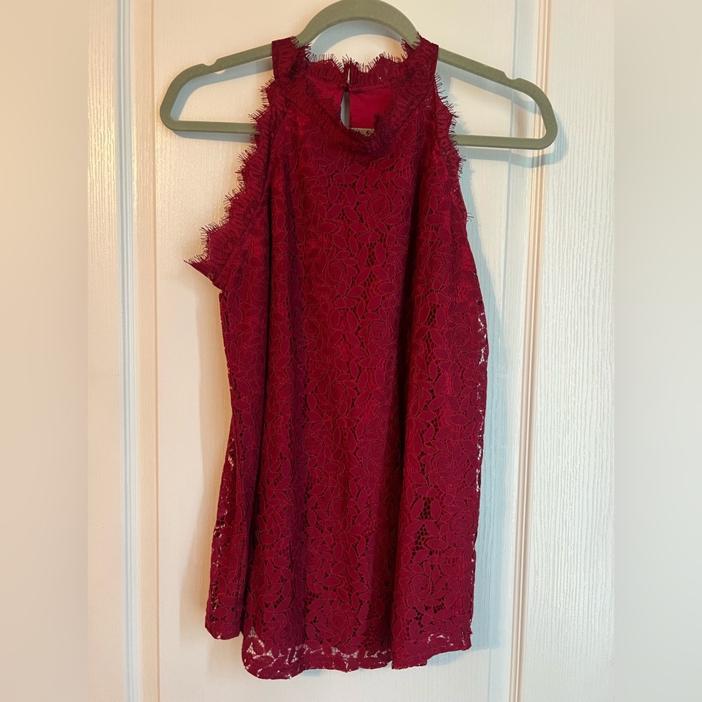 Berryou Elegant Lace Sleeveless Top - Red